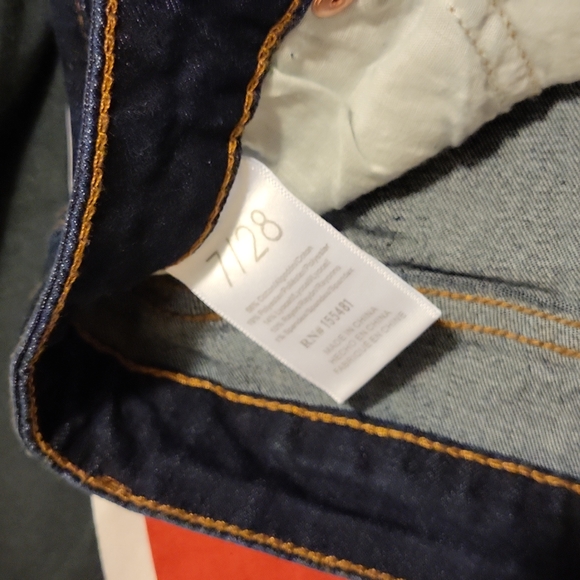 Jeans - Picture 3 of 3